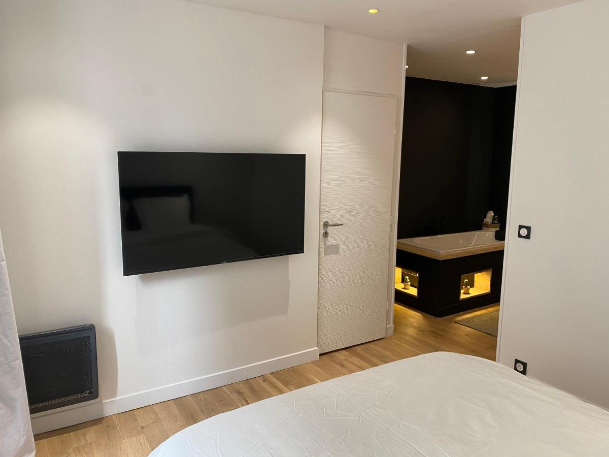 Appartement Brioude Hyper Centre Buitenkant foto